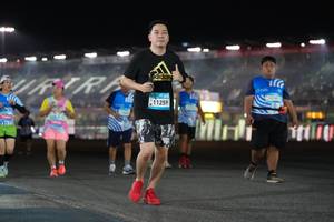 BIB: 11259, 1210
                            <button type="button" onclick="openModal(22829029)" class="btn btn-primary btn-sm float-right btn-popup" data-toggle="modal" data-target=".modal-high-quality">
                        <i class="fas fa-shopping-cart"></i> Add to Cart
                    </button>
                                            <button type="button" onclick="isThisMe(22829029, true)" class="btn btn-success btn-sm float-right btn-popup btn-isme hidden" data-toggle="tooltip" data-placement="bottom" title="นี่คือรูปของคุณใช่ไหม คลิกที่นี่เพื่อเอาเข้าอัลบั้ม">
                        <i class="fas fa-plus"></i> Add to album
                    </button>
                    <button type="button" onclick="isThisMe(22829029, false)" class="btn btn-warning btn-sm float-right btn-popup btn-isnotme hidden">
                        <i class="fas fa-ban"></i> Remove from album
                    </button>